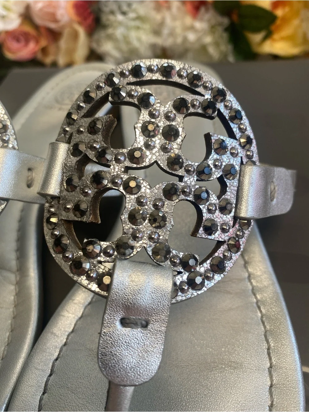 Tory Burch Miller Embellished Crystal Logo Metallic Silver Sandals Size 6M